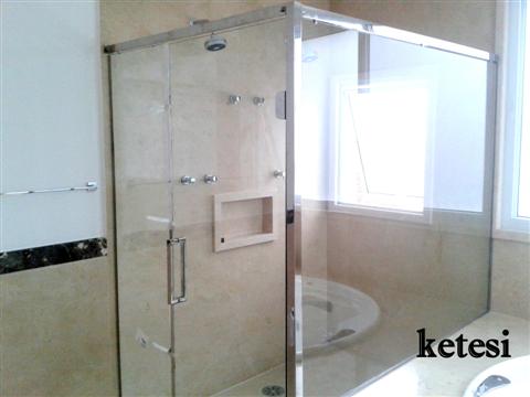 Box com Perfil Quadrado em Aço Inox – Sob Projeto