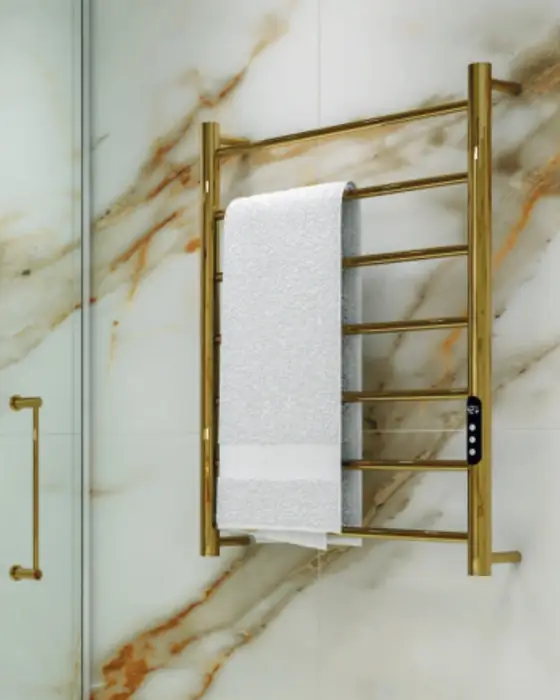 Toalheiro aquecido com painel de controle de temperatura em acabamento dourado